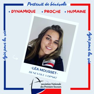 📍 Portrait bénévole – Léa Mousset
✨ “L’UDPS est une grande famille”
À 22 ans, Léa Mousset, professionnelle de la petite enfance et handballeuse passionnée, consacre aussi son temps libre au secourisme au sein de l’UDPS Haute-Vienne. 👩⚕️🤝
Engagée depuis février 2024, elle enchaîne formations et dispositifs de secours (4 à 5 par mois !), entre courses de motocross, festivals ou matchs de handball. 🎶🏍️🏐
Avec une motivation sans faille et déjà équipière secouriste, Léa vise plus haut : devenir cheffe de poste. 🚑💪
Son entourage et ses amies saluent cet engagement, qui fait aussi la différence dans son futur métier d’auxiliaire de puériculture. 👶❤️
👏 Bravo Léa pour ton dynamisme et ton engagement bénévole !
#PortraitBénévole #UDPS #Secourisme #Engagement #HauteVienne #Solidarité #Bénévolat #anps